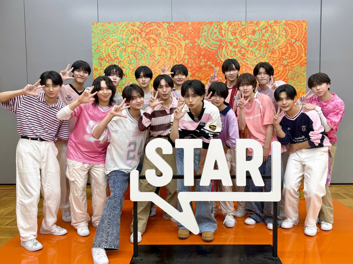 jr_official_X's tweet photo. 今日の『 STAR 』⭐️💨

#中島健人 さんのパフォーマンス楽曲
「 最初はキュン！ 」のバックとして
#ジュニア が生出演させていただきました🫰🏻💞

📸全員でのオフショットをお届け💐

ありがとうございました‼︎

#STARスター
#次世代のスターとキュン
#阿達慶 #千井野空翔 #竹村実悟 #鍋田大成 #末永光 #田村海琉 #久保廉 ＃宮岡大愛 #田仲陽成 #羽村仁成 #松浦銀志 #平田光寛 #関翔馬 #岸蒼太