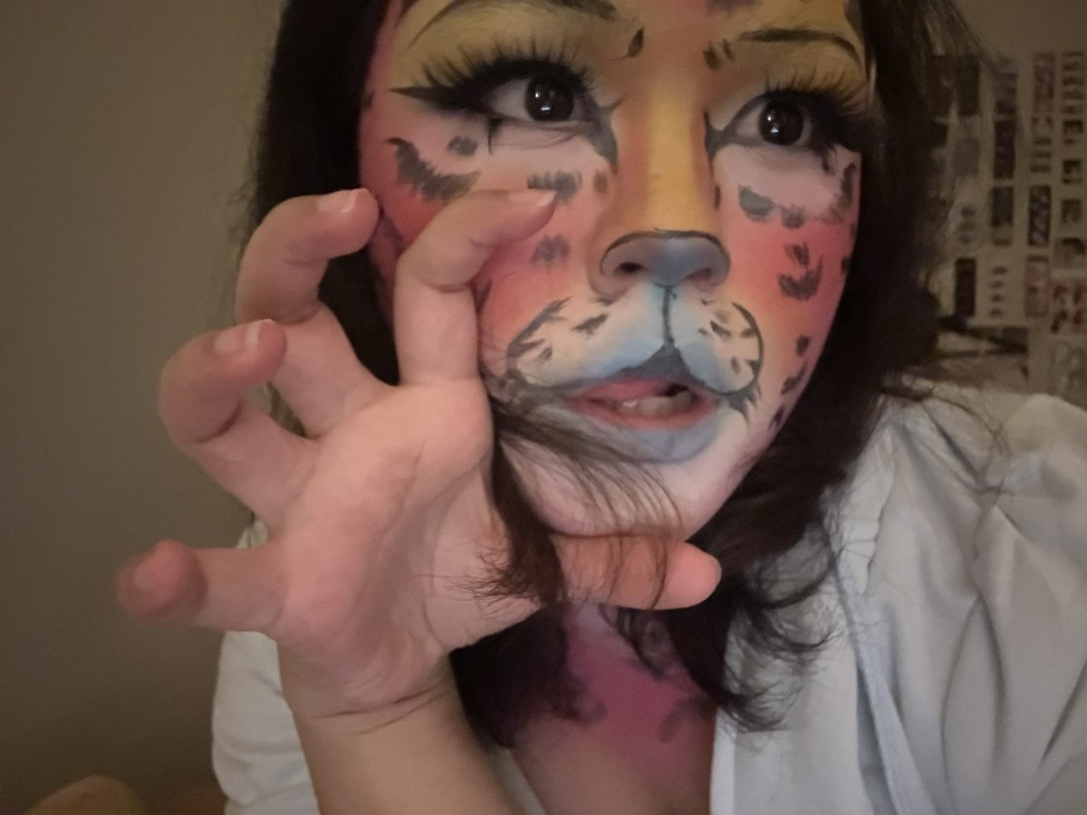 ricomyeow's tweet photo. my animal makeup looks from most recent, rawr ૮ ˙Ⱉ˙ ა #imafurry
funfact !! for the second tiger look, i went to uni like that for a presentation and kept it the whole day (even during a speaking test) https://t.co/3YXysMOsBJ