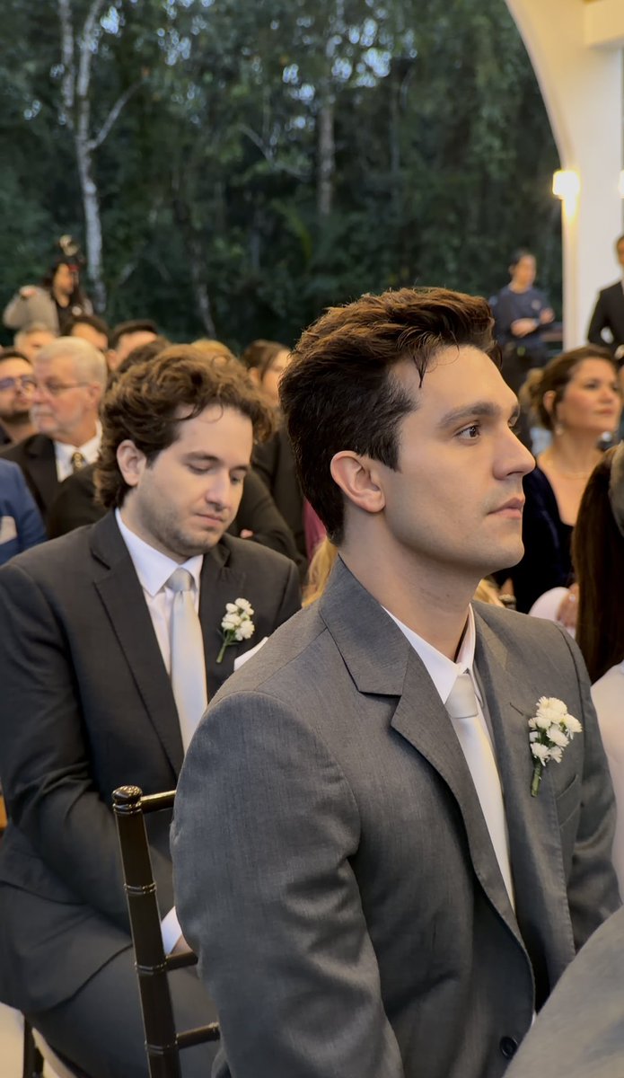 newsls's tweet photo. Registros exclusivos do @luansantana e da @ajademagalhaes durante o casamento dos amigos, em São Paulo!

📸 Shirlei Cardoso https://t.co/5ZbSehCd1E