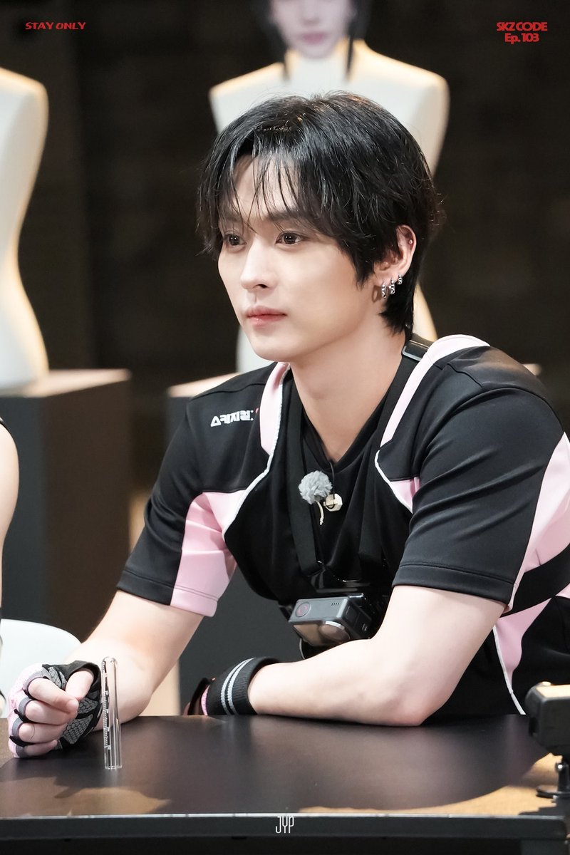 immiks's tweet photo. SKZ-ical: 8 Behind Photos 📸 https://t.co/018doaOomA