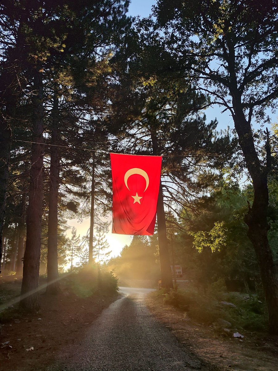540otuken's tweet photo. Gökyüzünden öğrendik,sahibi sensin https://t.co/B6s1gXk0E3