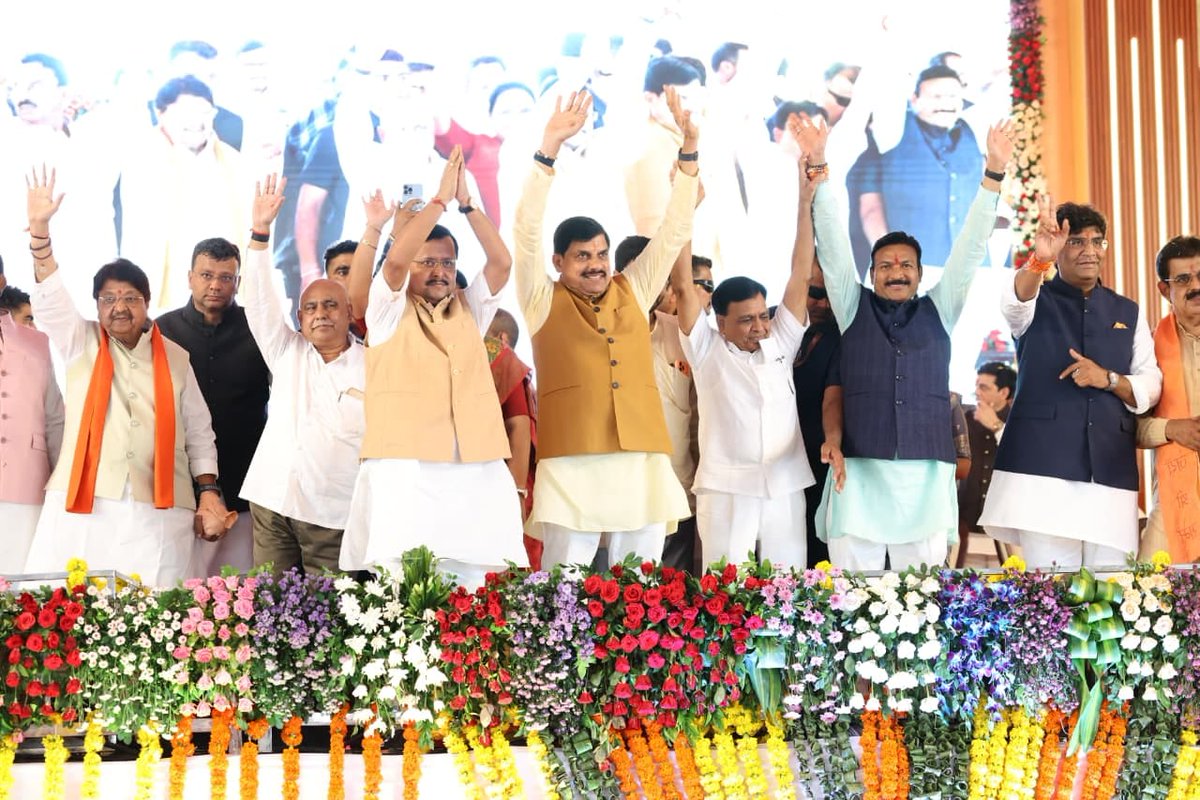 Jitesh2886's tweet photo. Ka bhi jyada achcha lag raha hai mujhe bhi sach mein doston jarur 
#स्वामित्व_योजना_MP
https://t.co/HzOyuouKKU