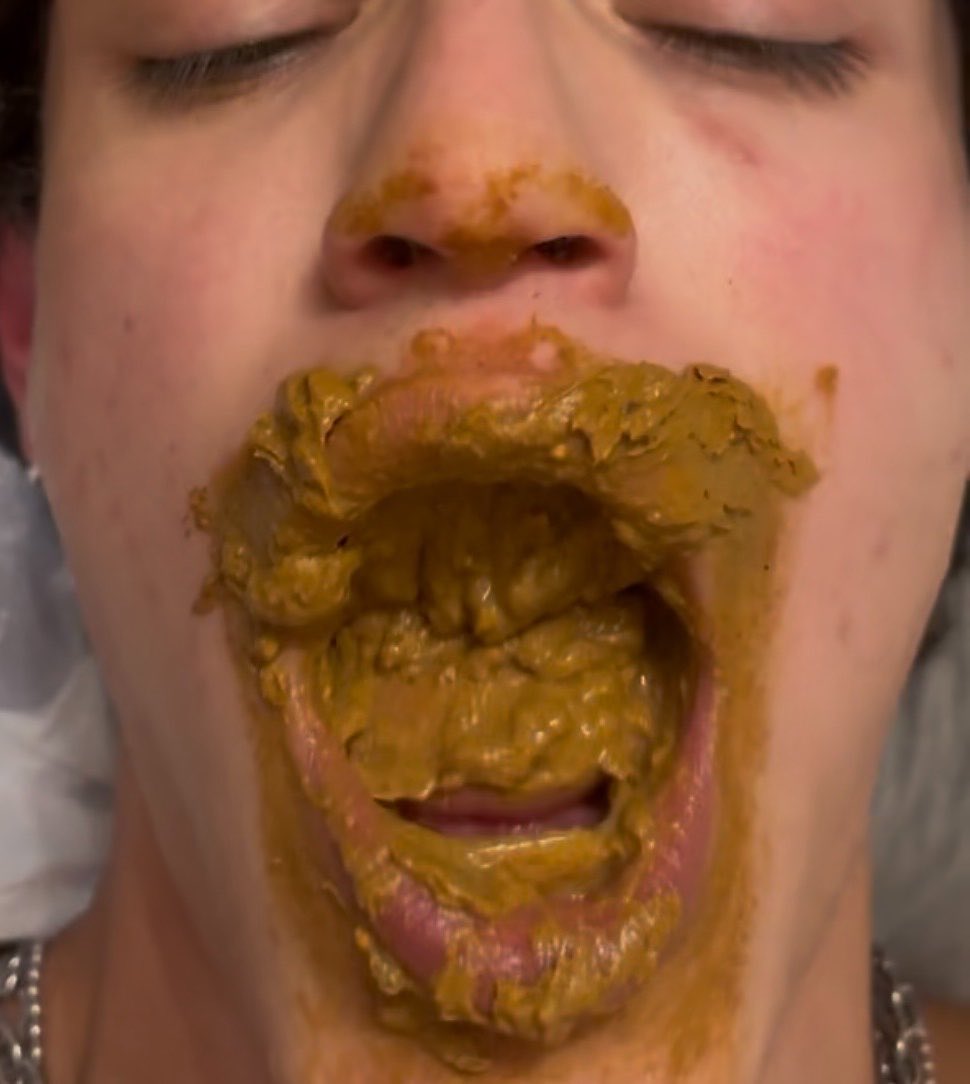 pignattee's tweet photo. my mouth loves so good when its covered in another man’s shit 💩🚽 https://t.co/eT0t5KqQVf