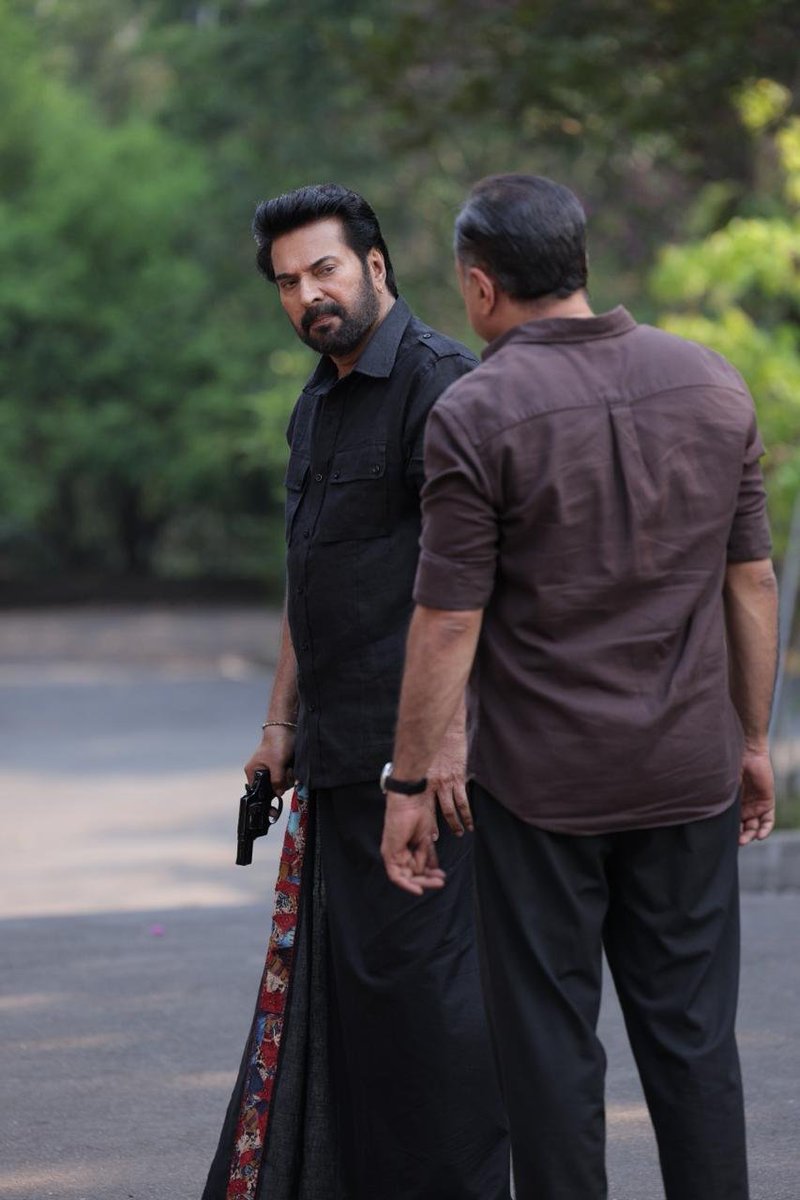 Vedvardhanhere's tweet photo. Karikkamuri Shanmughan

#LawAndOrder From Tomorrow🔥

#Mammootty https://t.co/E4BAFOpT5E