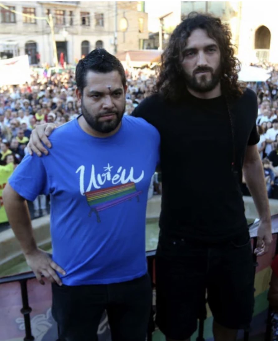 GladiatorAstur's tweet photo. 27 concejales tiene el ayuntamiento de Oviedo. El comunismo (Más País, IAS, IU)  un total de 3 concejalazos liderados por la joven promesa Gasparin LLamazares. 

Ergo, toda la brasa que están dando los pollastres de extrema izquierda representan un 11% de la población

¡A mamar! https://t.co/WlRpUsnT2C