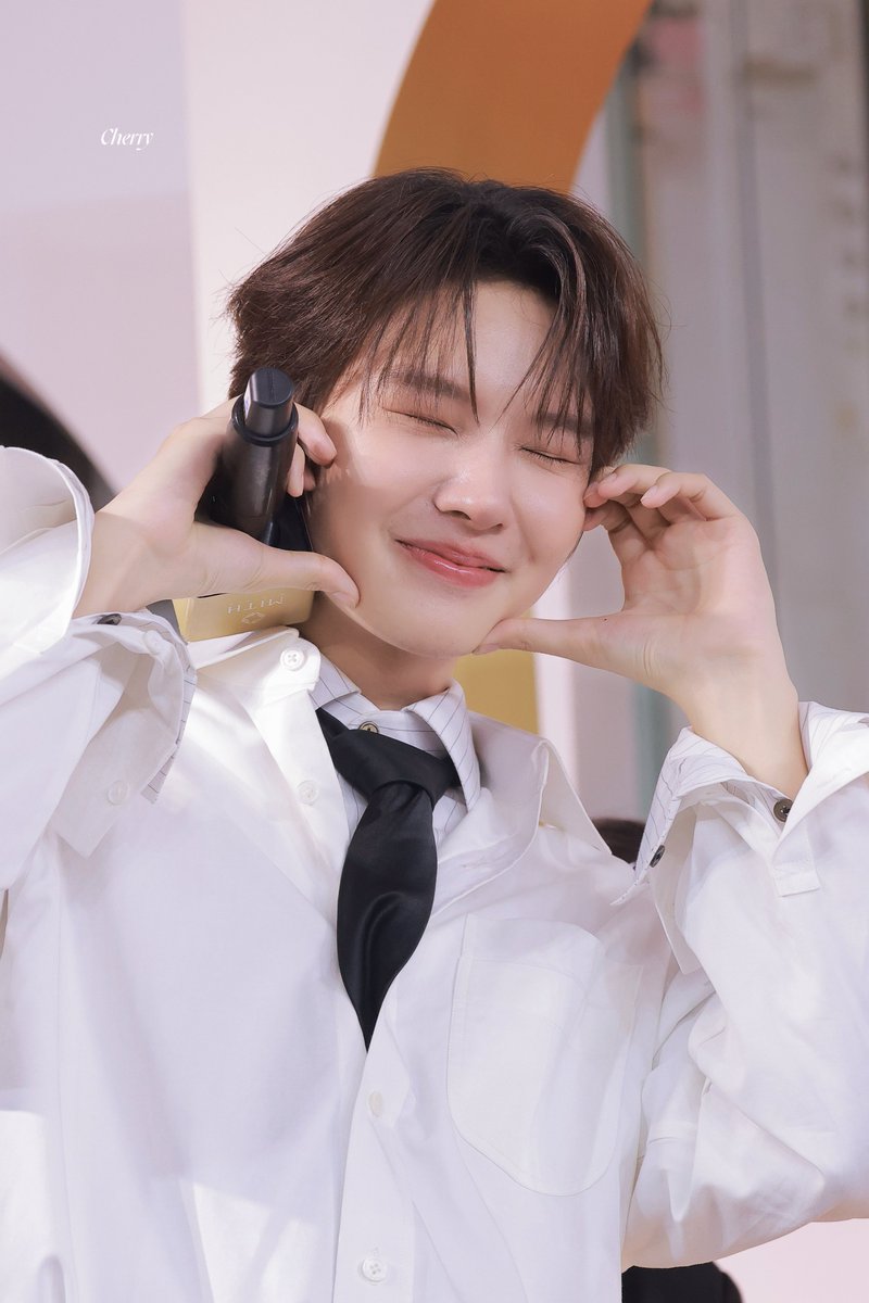 bubblycherry_'s tweet photo. ใจแตกดังปุ๋ง 💘🥲🥲🎀

#MITHxKengNamping 
#The11thAnniversaryWithMITH
#nampingster https://t.co/Bew2YSXRVs