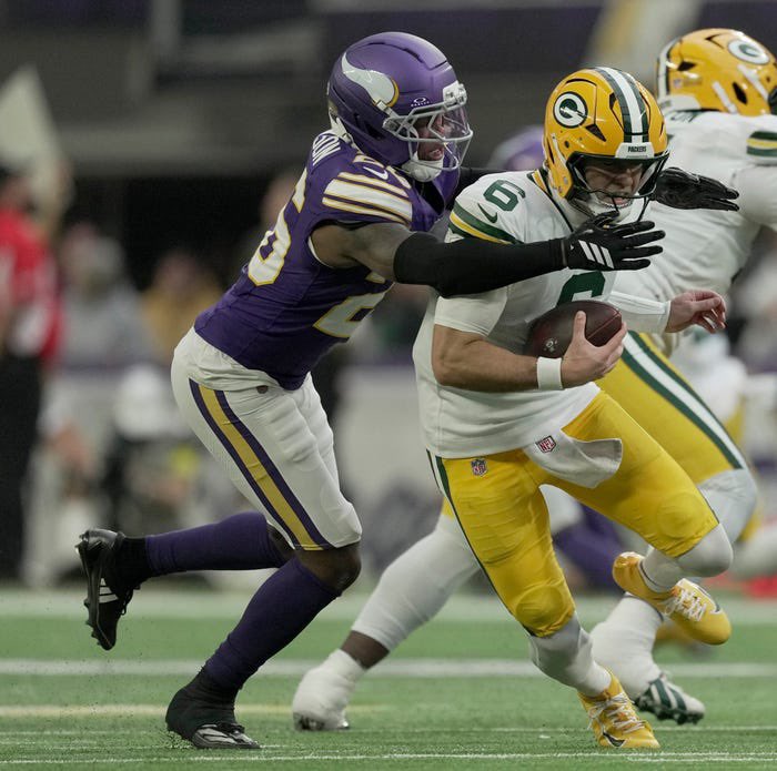 HoggNFL's tweet photo. H8ers will mention the Packers 6 game losing streak without mentioning we had “Clayton Tune” starting Week 18 last season. Cripes. https://t.co/pnwXx9qxSM