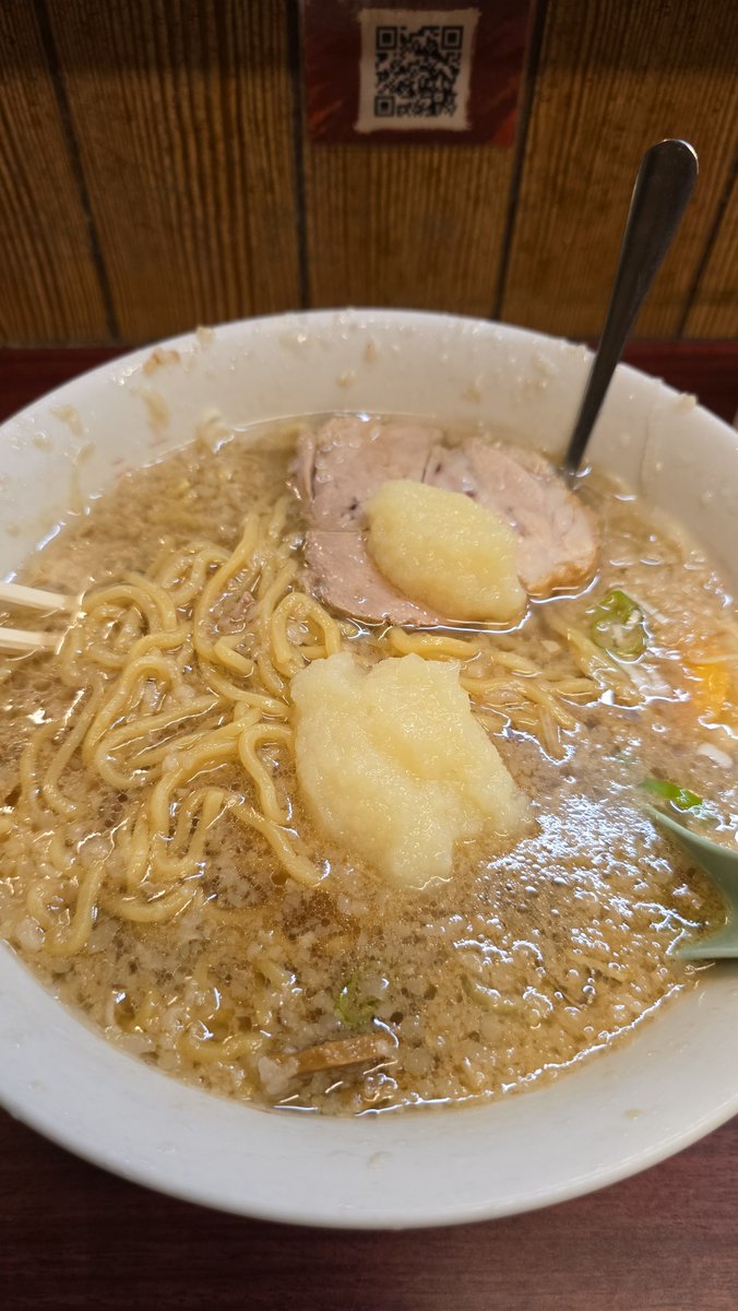 __PRiNCExx's tweet photo. 関越ラーメン 仙龍
埼玉県所沢市亀ケ谷137-1

★ラーメン(硬め+こってり) 
└中盛

#関越ラーメン仙龍
#ラーメン #拉麺 #ラーメンインスタグラム #麺スタグラム #麺活 #麺テロ #ラーメン部 #ラーメンパトロール #まんまニンニク #ラーメン好きな人と繋がりたい https://t.co/FqGDkN7mnh