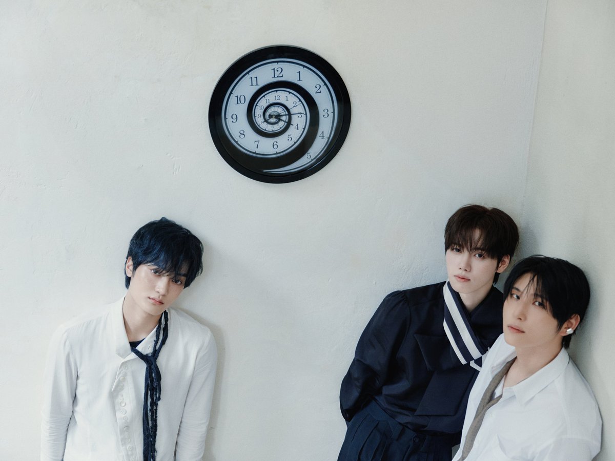CRAVITYstarship's tweet photo. CRAVITY EP [sonorous]
CONCEPT PHOTO Echo ver.🔉

#WOOBIN #MINHEE #TAEYOUNG

2026. 09. 30 WED 6PM (KST)

#CRAVITY #크래비티
#sonorous
#LOUDER https://t.co/hHy88QJoxA