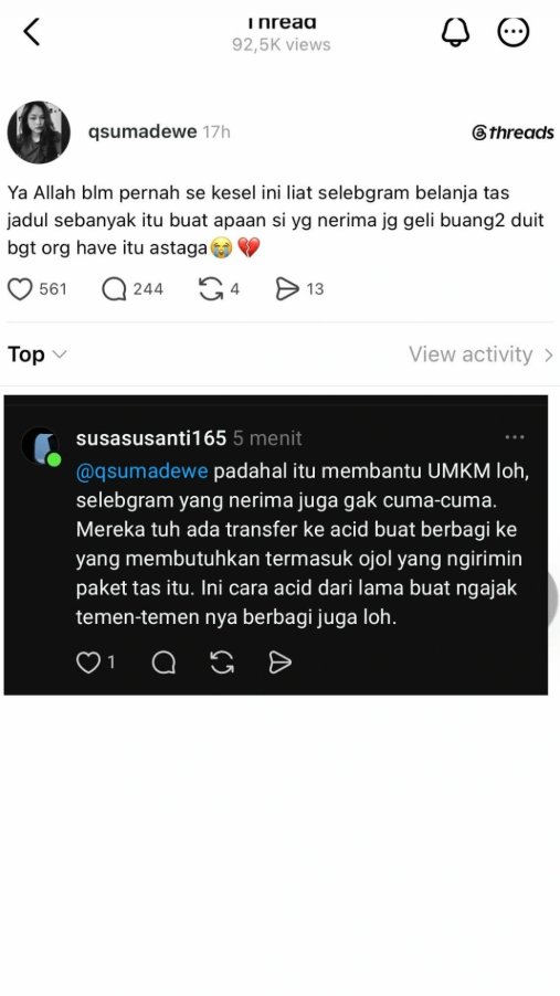 txtharihariWNI's tweet photo. Kalian tahu TikTokers Rasyid, Lulu, dll.? 
Mereka lagi di-salty-in netizen karena beli tas jadul sebanyak itu buat souvenir ulang tahun Hanum Mega.

Menurut kalian gimana, guys? https://t.co/Uyu6gYi84q