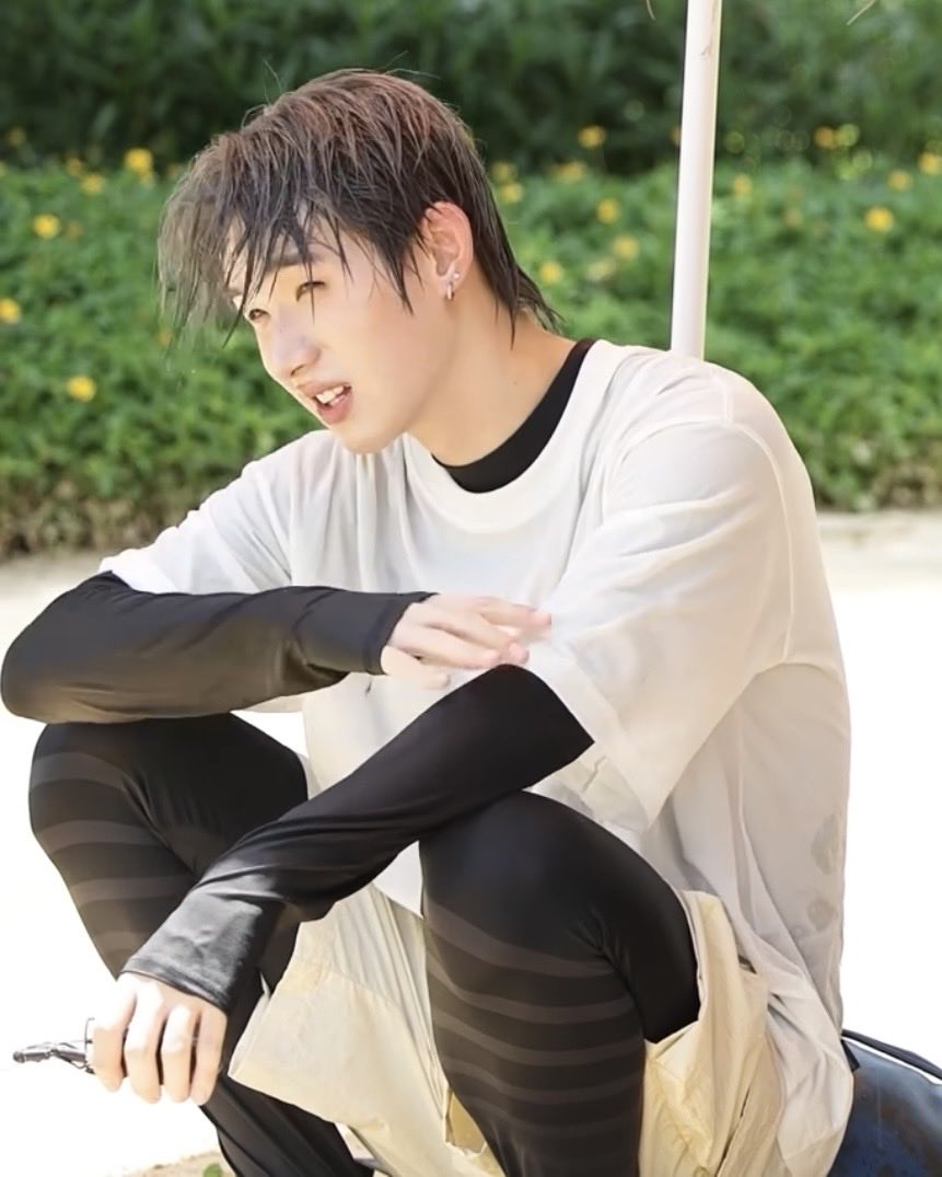 ddanshii03's tweet photo. cO2เปิดฟิคใหม่คืนนี้:

CEO                                       บักน้อยๆ https://t.co/TbqNbbM6Kr