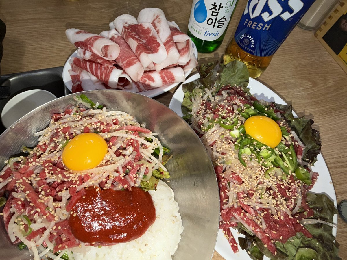 woowaryn's tweet photo. 휴강하면 
당연히 종로로 뛰어가서
백제정육점 낫술 즐기고 
덕수궁 갔다가 올디스 타코까지 즐겨야지🍻 https://t.co/Wj4WttSvIK