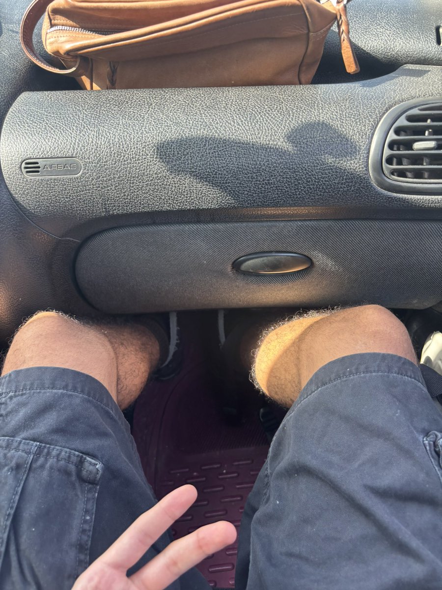 mhdboi's tweet photo. Road trip avec le papi https://t.co/rMnoE8AK02