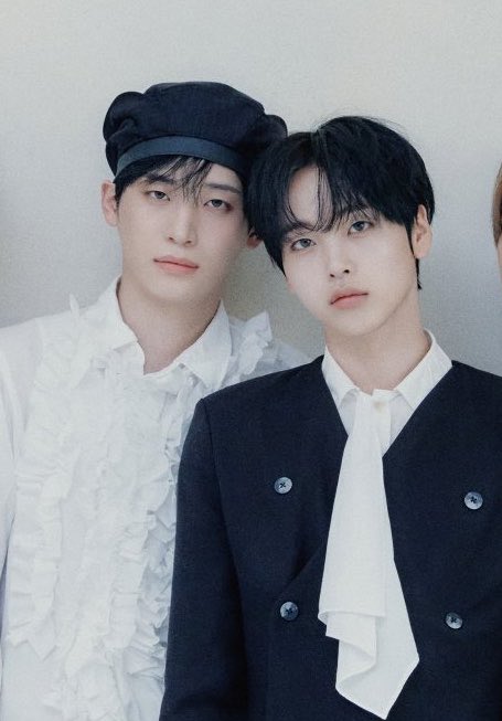 ndlms_'s tweet photo. 어모어머!!! https://t.co/PqHExbY8lv