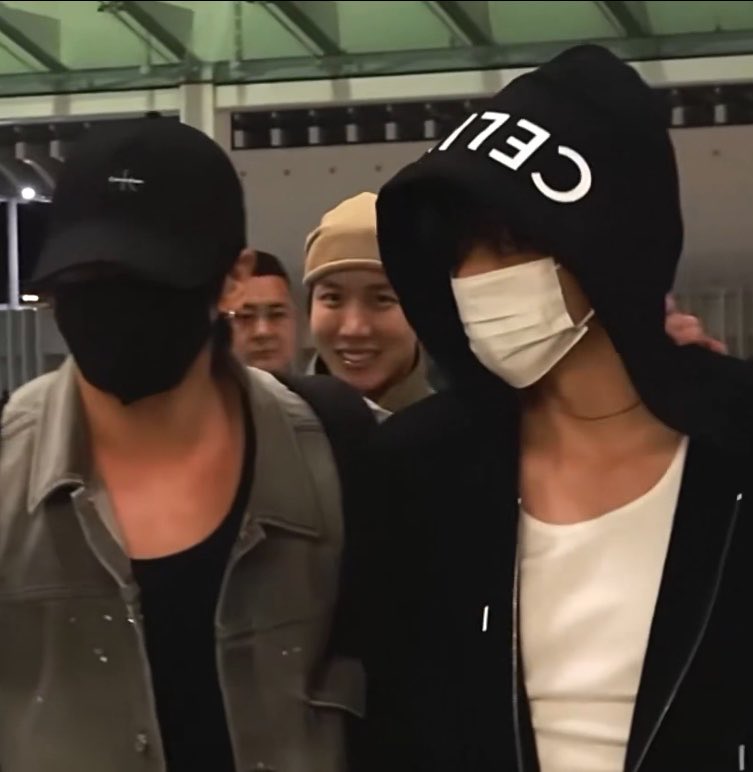 kthjjg's tweet photo. IM HOBI
HOBI IS ME https://t.co/TpJa56oUto