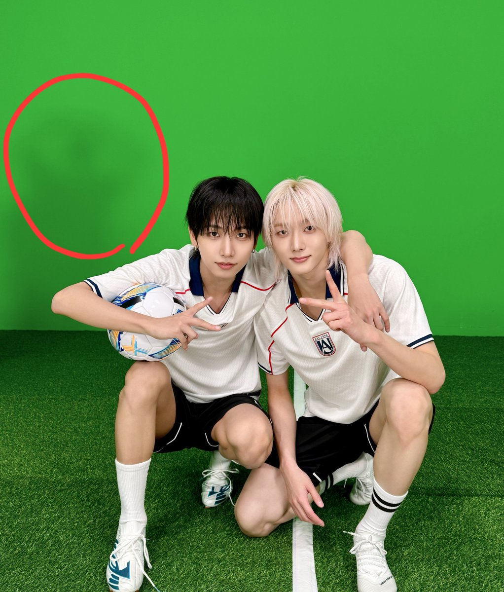 GAEangrywolf's tweet photo. 누가 옆에서 덍이성이 사랑을 응원해주고있는데...? https://t.co/MEgaQLD90j