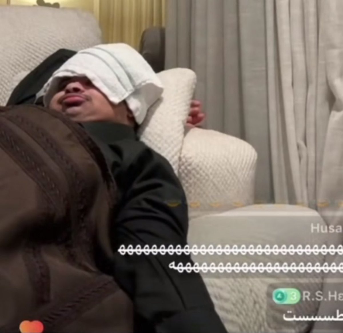 LujainCYS's tweet photo. اليومين ذي بنزل اول بوست في لنكدان 
والله اني ما اعرف اتعامل مع هالتطبيق 
مابي اكتب مية سطر ابي كلام قليل ومختصر وحتى الصور اللي احطها مع الشهادة ماعرفت اختارها https://t.co/lptkLjjzS6