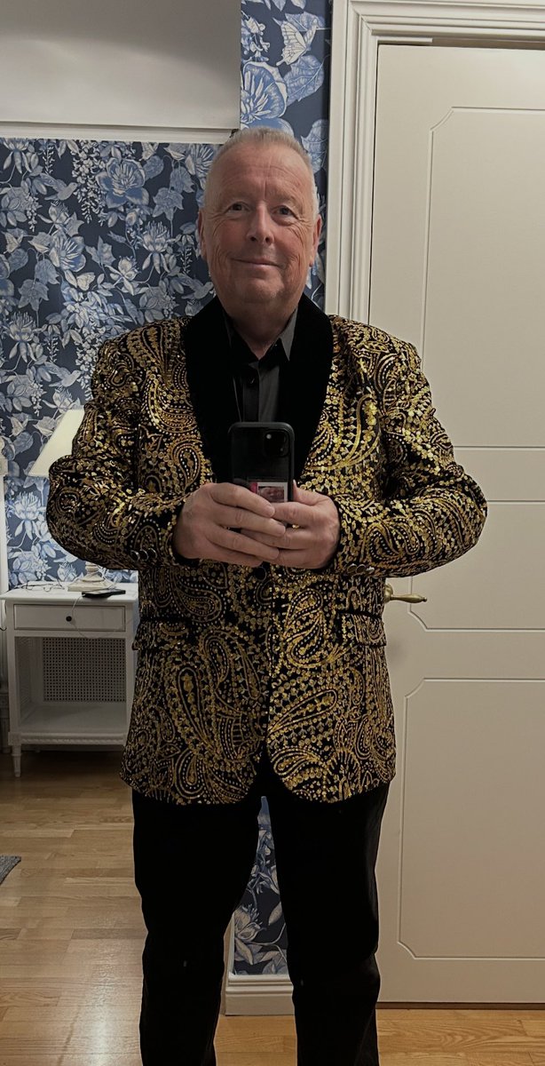 NickKeep_NKA's tweet photo. Forgot to share this from the recent conference I hosted. This was my evening store to MC the gala dinner. #MC
#Speaker
#Host
#Conference
#Keynote https://t.co/W4nYAaGTpr