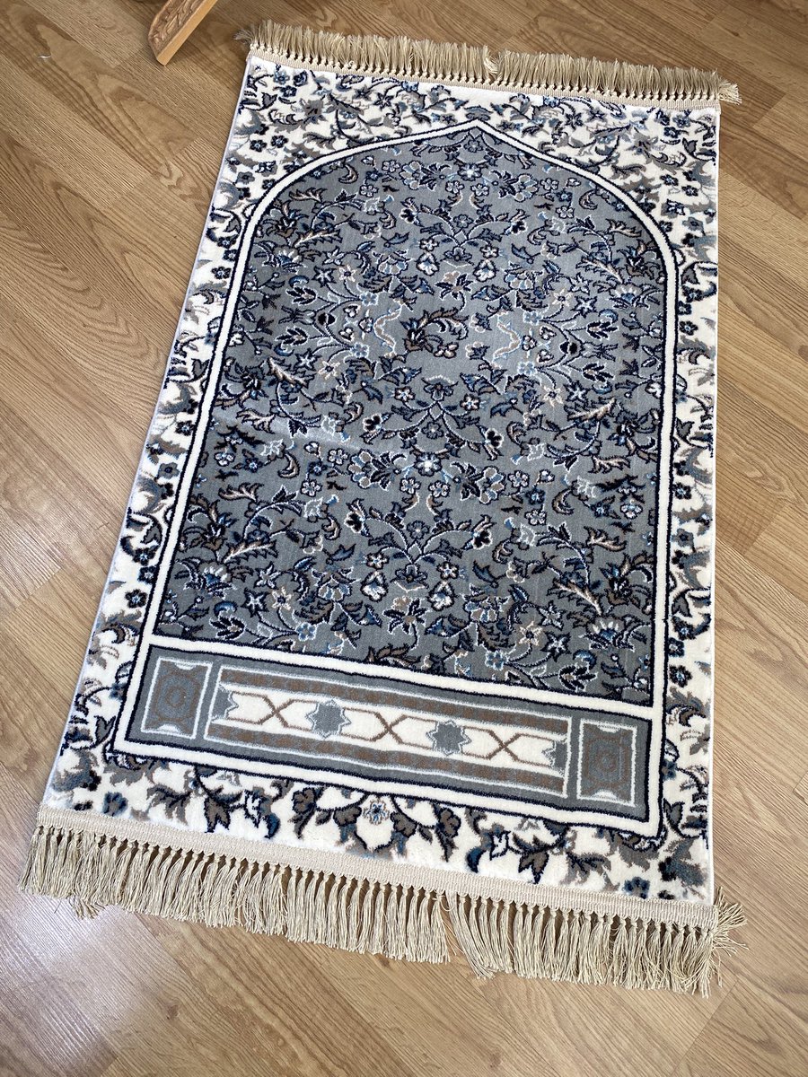 HadraDukkan's tweet photo. Ravza (Mihrab) Desen 14 mm Halı Seccade (Gri)

Detaylar için 👇🏻
https://t.co/XSM91P1sN1

#medine #ravza #umre #umrehediyesi #hac https://t.co/TqQipGJW30