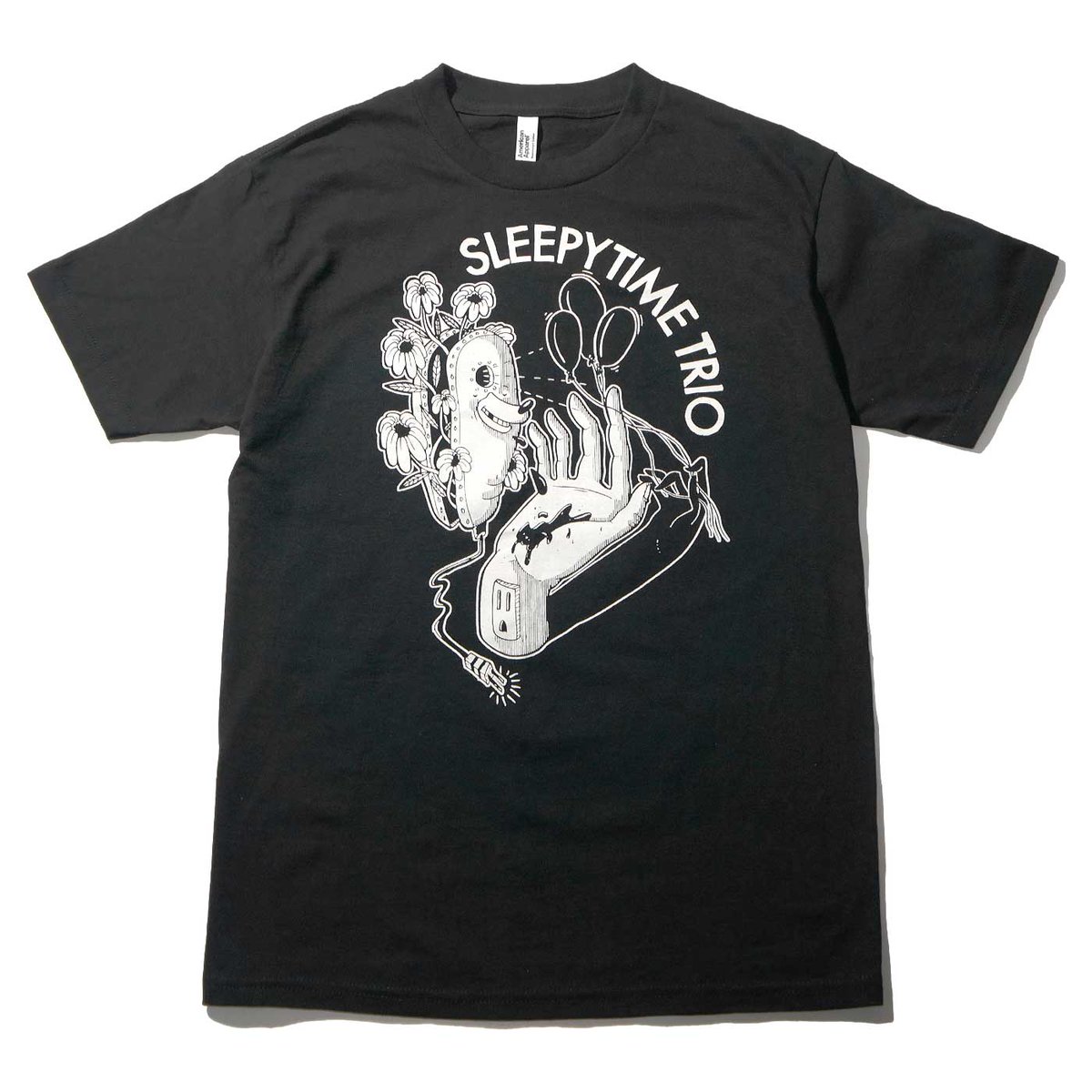 OSOMALOcom's tweet photo. 【オススメ】90年代エモ／ポストハードコア、
SLEEPYTIME TRIOの限定生産Tシャツ。
デザインはMETZのドラマー、Hayden Menzies。
残りMのみ！　#バンドT
↓↓↓
https://t.co/zNMsLSk9i6 https://t.co/M7v93UlrQF