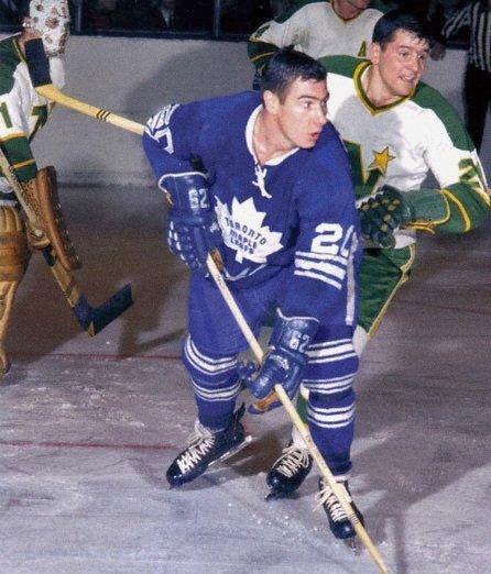 JoeHockeyPics's tweet photo. Bob Pulford in action against the Minnesota #NorthStars Bill Plager and goalie Gary Bauman. #Leafs #LeafsForever #VintageHockey https://t.co/XuySymX52N