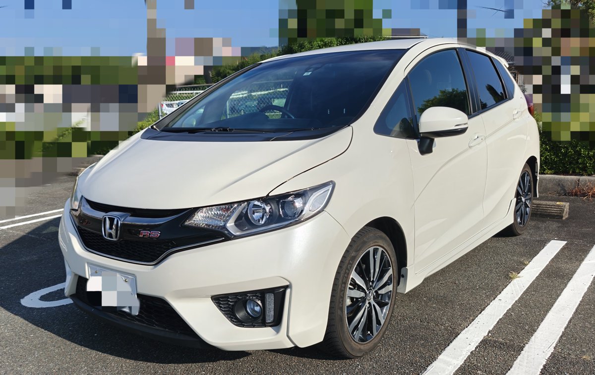 JOTAkoto's tweet photo. フィット RS GK5（2015年式 前期）売ります

総走行距離　13419キロ
修復歴なし
車検　令和9年2月まで

価格
150万円（現金一括）

質問等はDMまでよろしくお願いします。

150万で欲しい方いれば売ります

 #車売ります https://t.co/Dxq6JTfqfN