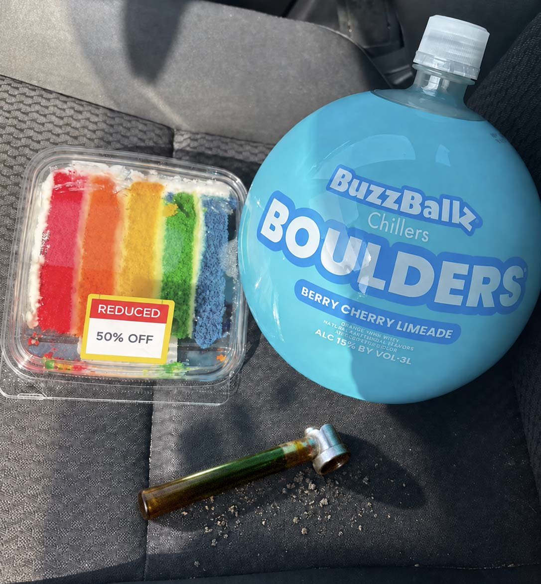 joyfulcookies79's tweet photo. Celebrating a big win on @howlcom today. https://t.co/KNKMYrqCYg