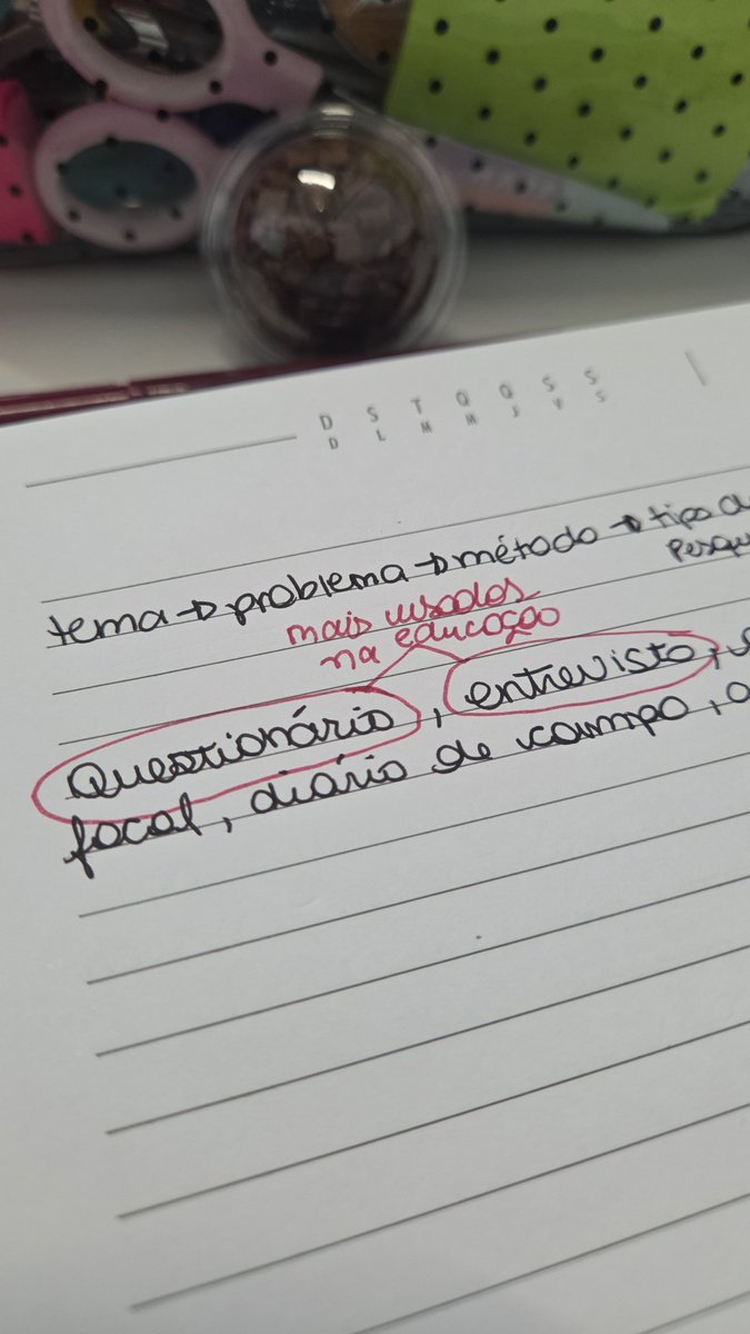 makistranho's tweet photo. aulinha de metodologia e um brigadeirinho ali pra adoçar a vida https://t.co/Hjtlf1gXiE