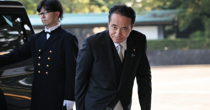 YONAOSHIIKKI1's tweet photo. 裏金って、帳簿に乗らないから脱税だぜ
犯罪人と違うか？
庶民がやったら、重加算税に、悪質なら送検だぜ
そいつが大臣だってさ

選挙すると許されるって法律あったけ
中高生に聞いてみろ
ないっていうからさ

説明できんだろ

首相から滅茶苦茶 https://t.co/U0sTeZlkmf