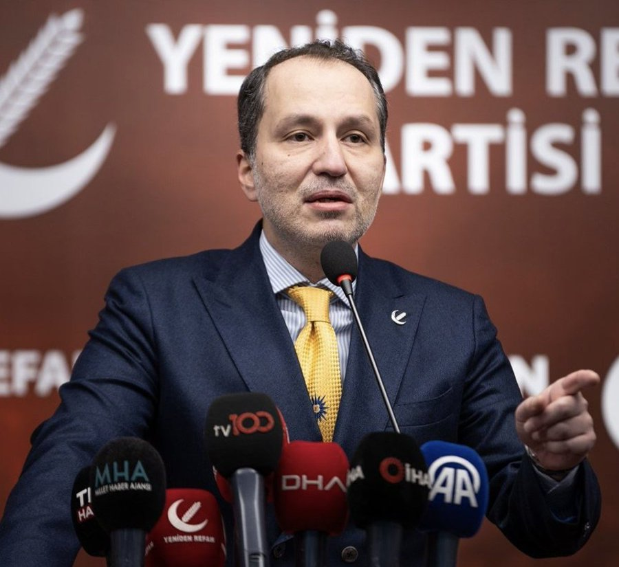 bpthaber's tweet photo. Fatih Erbakan: (Borsa İstanbuk hk.)

"Bu bir piyasa dalgalanması değil, ağır bir dolandırıcılık vakasıdır." https://t.co/FLPKX2nq54