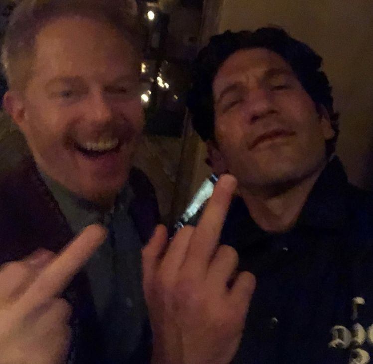 aloyxwrites's tweet photo. big fan of his fingers. i mean um i mean https://t.co/LKvaCkttVp
