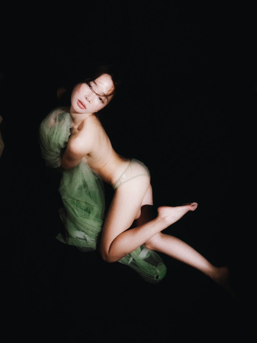 lighttouch021's tweet photo. Veiled sensuality 

@Fengsiyuan 

#boudoir #erotic #上海约拍 #人体艺术 #私房 https://t.co/XkP0oZoWwR