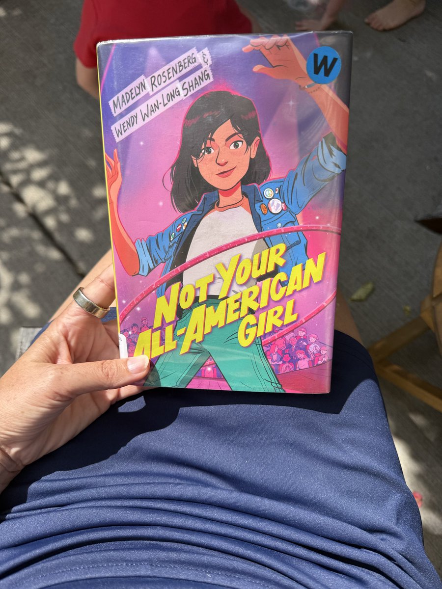 CocoaCurations's tweet photo. Middle Grade Book Review: Not Your All-American Girl / Madelyn Rosenberg and Wendy Wan-Long Shang (2020)

https://t.co/Sh7odL9q2S https://t.co/DIfarcivh9