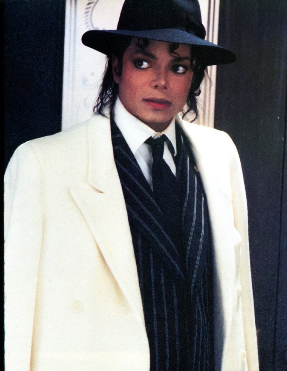 captaineomjjx's tweet photo. Moonwalker, 1988 https://t.co/nLqZVCdGpy