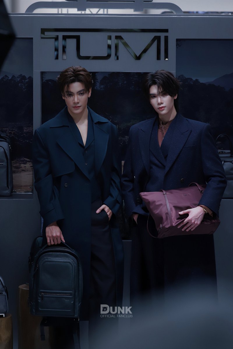 DunkOfficialFC's tweet photo. จุงดัง... ดาเมจ x 2 
ลูกรักพระเจ้าทั้งคู่เลย

JOONGDUNK TUMI FW26

#TUMITH  #TUMI 
#JoongDunk
@ChenRcj @dunknatachai https://t.co/QABBLMw4fk