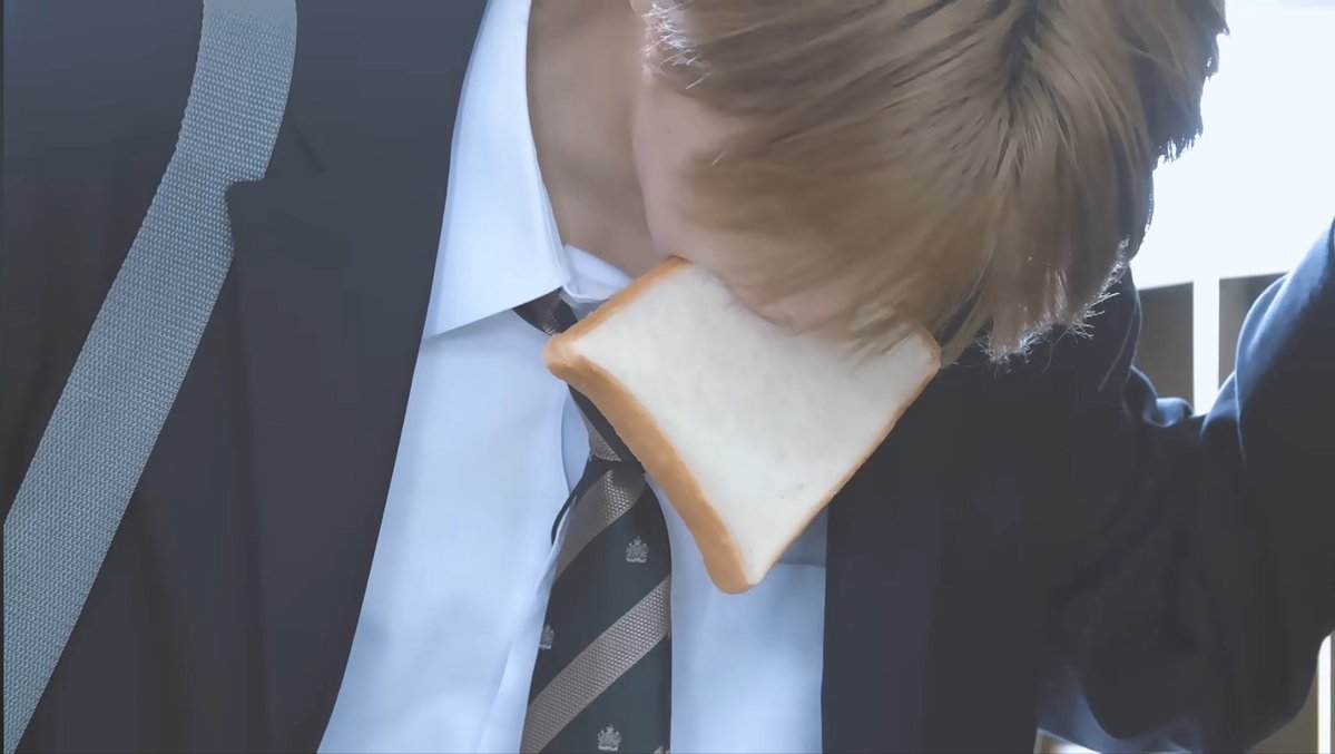 towapplee_'s tweet photo. とわさんパンくわえてるかわいい(o'ч'o)ŧ‹”ŧ‹” https://t.co/CKvA0V2X1A
