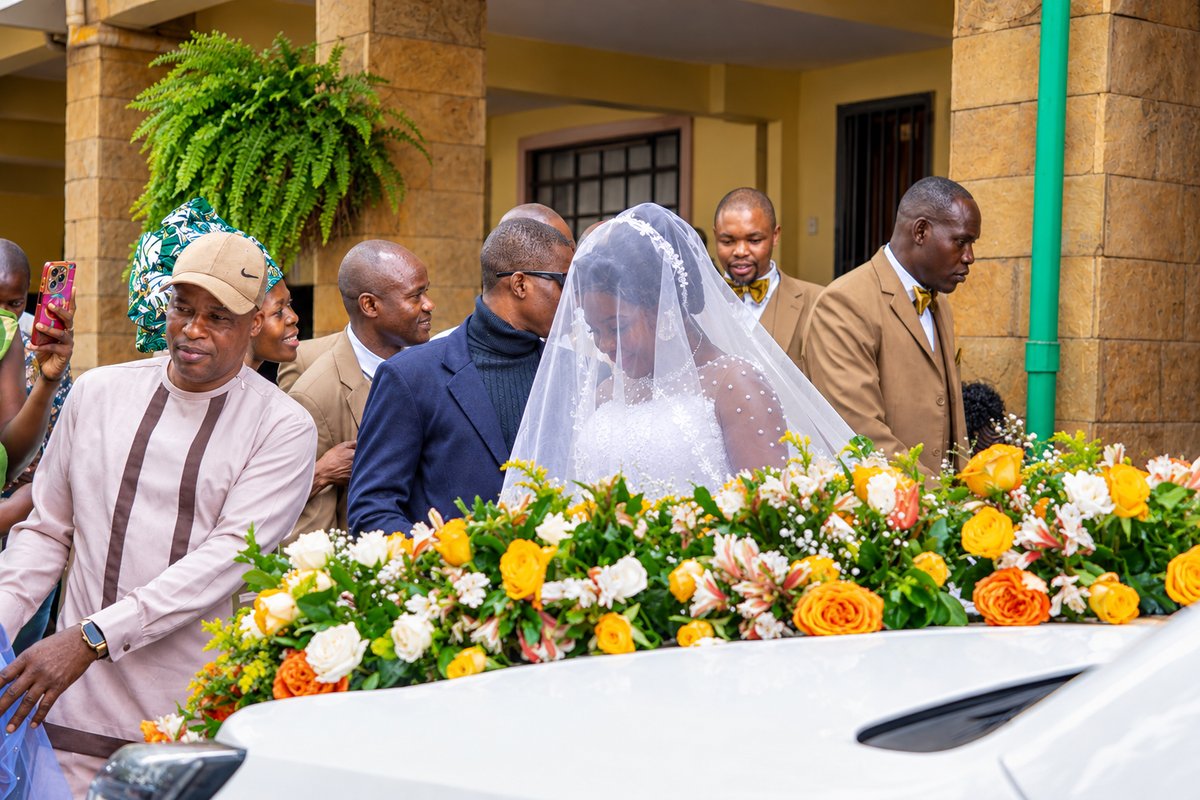 OpondiOugo's tweet photo. ❤️ Everyday is Love Season! ❤️

Love is not just for special occasions , it’s in the little things, the smiles, the kindness, and the moments we share. Let’s make every day a celebration of love, laughter, and good vibes. 🥰✨

#WeddingPhotography #LoveSeason https://t.co/d5gU2YXKzO