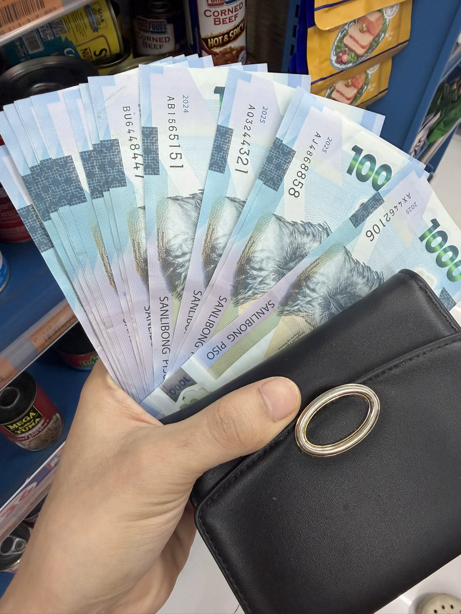 asian_twinkguy's tweet photo. Who want work Dm me stay in! https://t.co/01cHCkbRjz