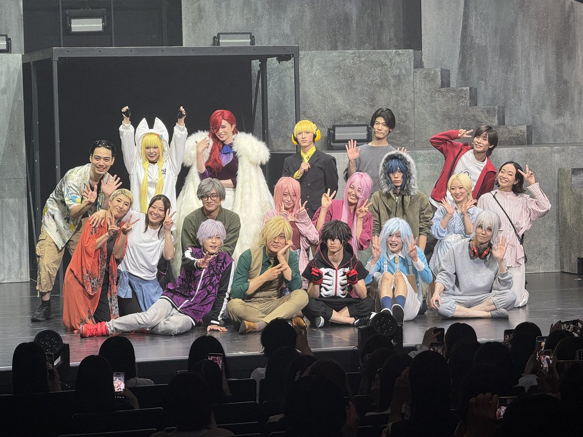 tobitomo's tweet photo. 舞台怪物事変😊本日初日でしたー🤗 https://t.co/nkb1g8I4kJ