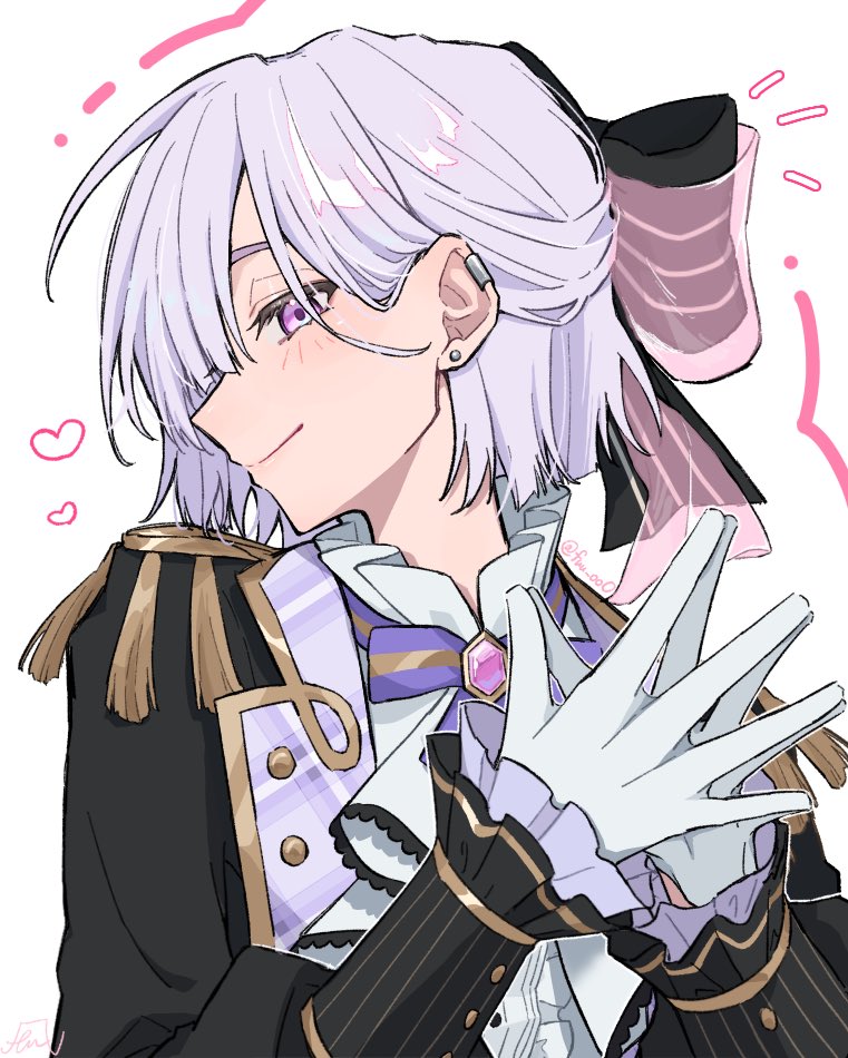 fuu_oo0's tweet photo. おっきなリボンめちゃかわいくて良い🎀🤍
#シロ展示館 https://t.co/EfJwMCAv9R