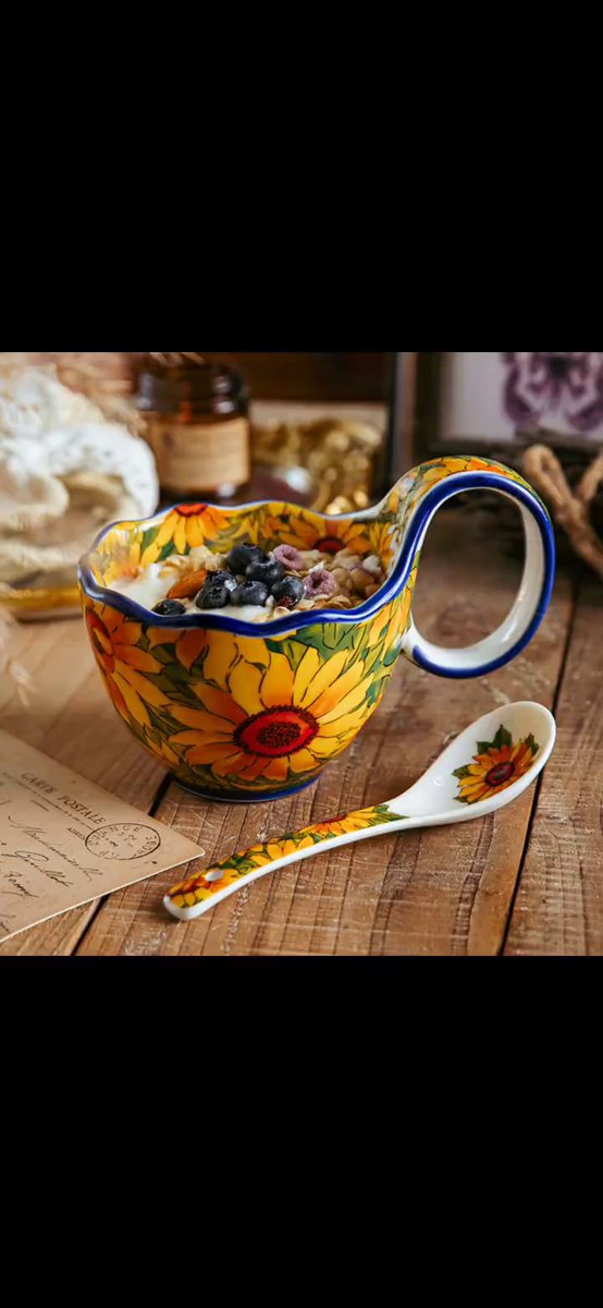 flyau628929's tweet photo. Just finished my hand-painted ceramic mug—gorgeous sunflower pattern that makes every morning coffee feel like a warm burst of sunshine! https://t.co/OxFfr4gBKl