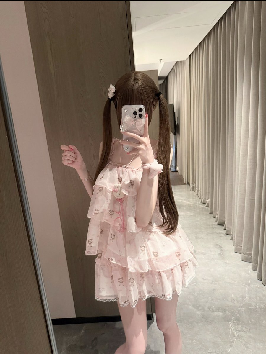 sherry63db8's tweet photo. 有宝宝想看雷和福吗

谁来锐评我15的福哦！真的没有🚪！

粉的，看完不许笑！！！ https://t.co/4FzmrSm6XZ