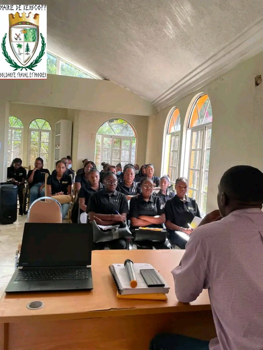 lequotidien509's tweet photo. La Mairie de Kenscoff annonce que Mikelood Vocational School accueillera 50 jeunes de Kenscoff et Fort-Jacques pour une formation gratuite en Intelligence Artificielle, photographie et vidéographie. #lequotidien509 #haiti #diaspora #Kenscoff #Formation #Jeunesse https://t.co/2T8XEurwjV