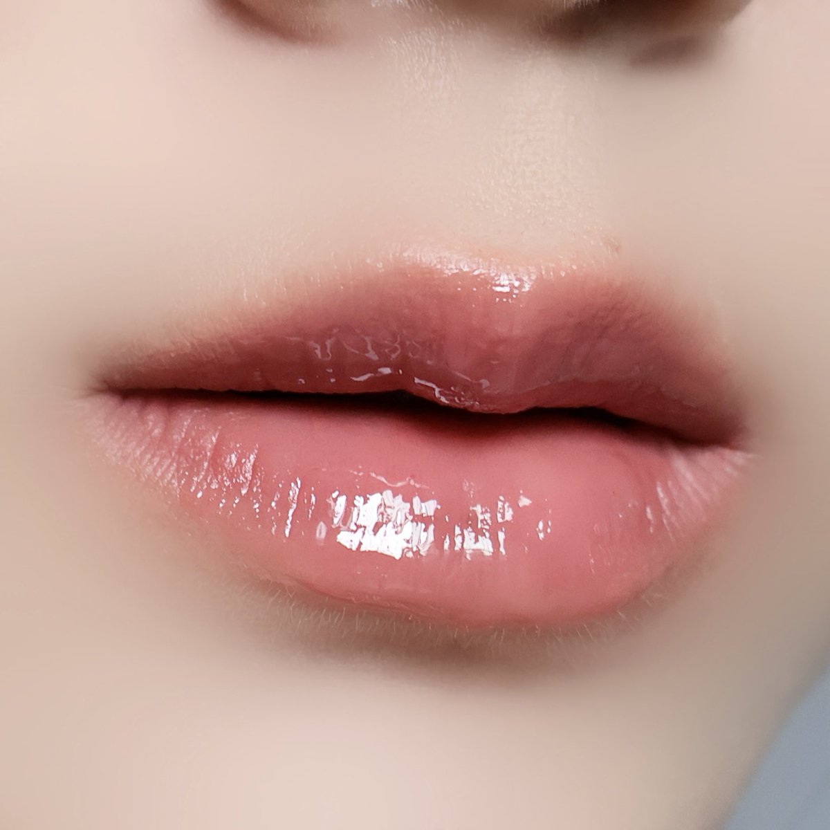 NP_nnp99's tweet photo. Lip Liner > Matte > Gloss งานปากค่ดเริ่ด!!! นี่ชอบคอมโบเซ็ตนี้มากกก🎀💗 สีสวย ใช้กับลุคไหนก็รอดอ่ะ ให้เลย 100/10 https://t.co/zJnxy3SFCX
