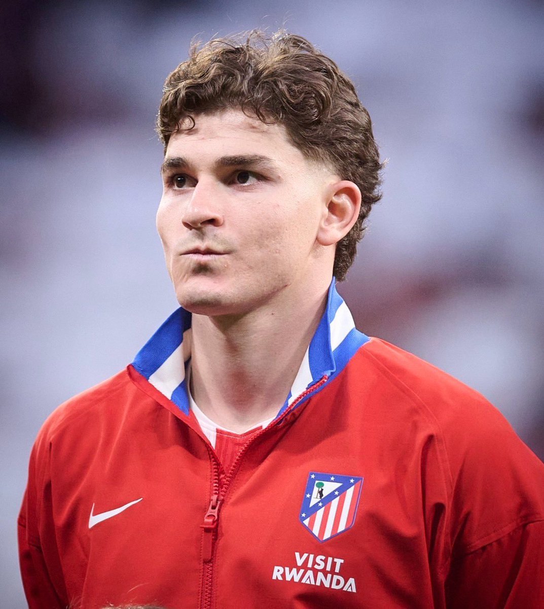 _BrasilAtletico's tweet photo. Julian Alvarez que não jogou ontem contra o Osasuna devido a uma lesão muscular, ja treina e deve estar a disposição para o Derby Madrileno no Domingo.
#aupaatleti
#atleti #laliga #derbidemadrid https://t.co/sL9hccNCm9