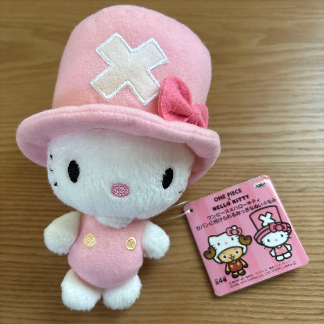 sanriodaily's tweet photo. hello kitty x one piece 💫 https://t.co/CiYLEZCXKT