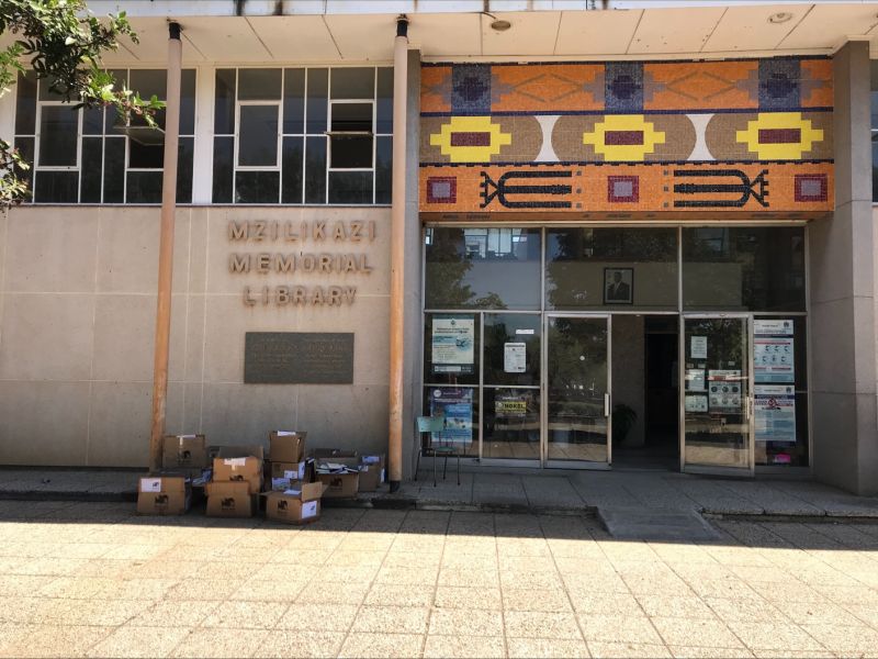 citezw's tweet photo. #KnowYourCity: Located in one of Bulawayo’s oldest high-density suburbs, the Mzilikazi Memorial Library was officially opened on 11 April 1970, with just two staff members.
But its story dates back to 1968, when they laid the foundation stone in memory of King Mzilikazi. https://t.co/Um5lW1qSjj