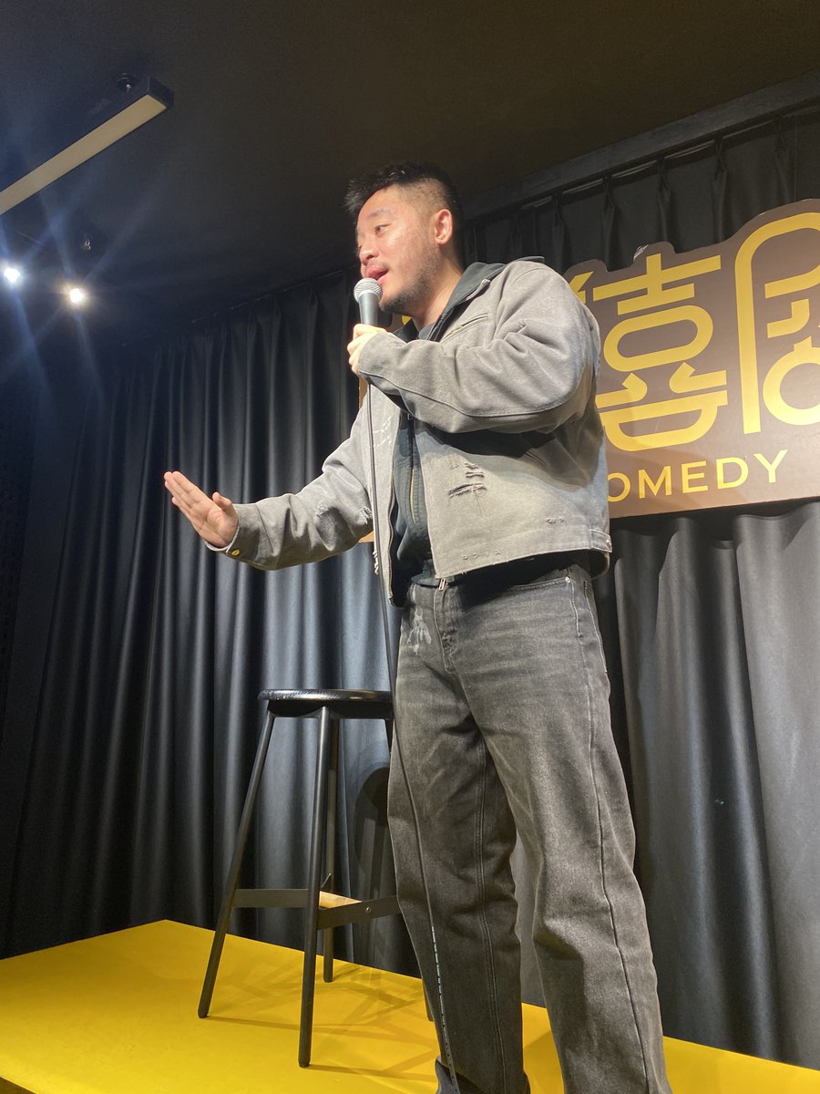 applc192296's tweet photo. Just bombed my first open mic set so hard the host gave me a pity cookie instead of a mic back. The cookie’s still funnier than half the jokes I told. ， https://t.co/RPLfuqrk3l