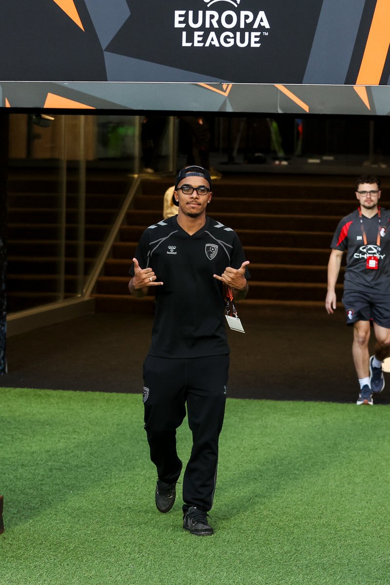 afcbournemouth's tweet photo. Injured, but Junior Kroupi here to support 🤙❤️ https://t.co/EbCv1X5xxJ