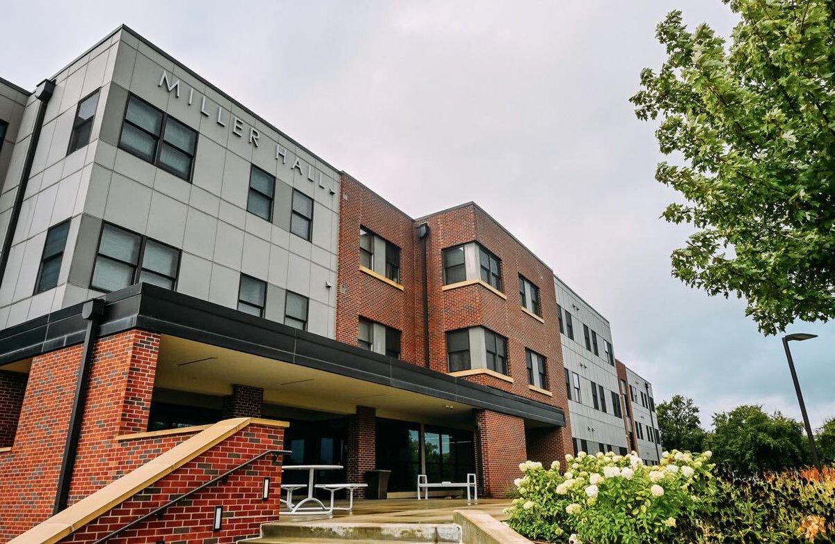MidlandU's tweet photo. Throwback Thursday! From Men’s Hall to Miller Hall. 🏠 https://t.co/VgPYKQ2JGb